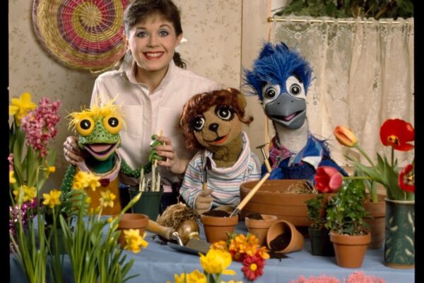 Renowned Canadian puppeteer Noreen Young dead at 85
