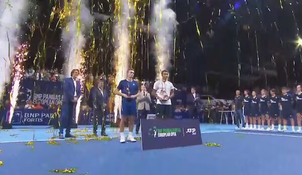 Auger-Aliassime beats Diallo in all-Canadian Round of 32 match at Swiss Indoors