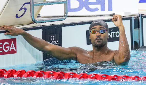 Canadians Liendo, Kharun capture gold medals at swimming World Cup in Toronto